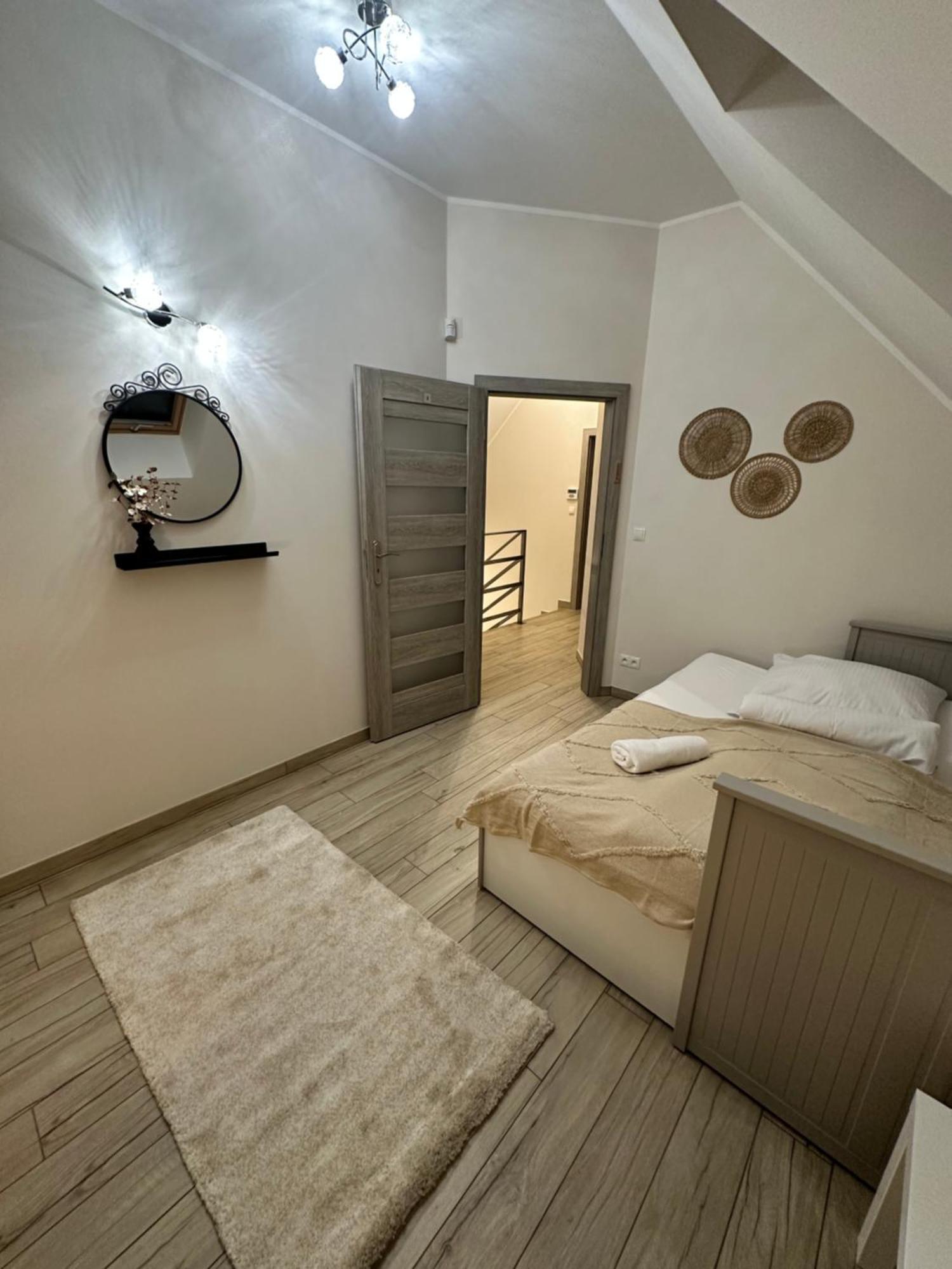 Domowy Zakatek Villa Tuchom Ngoại thất bức ảnh