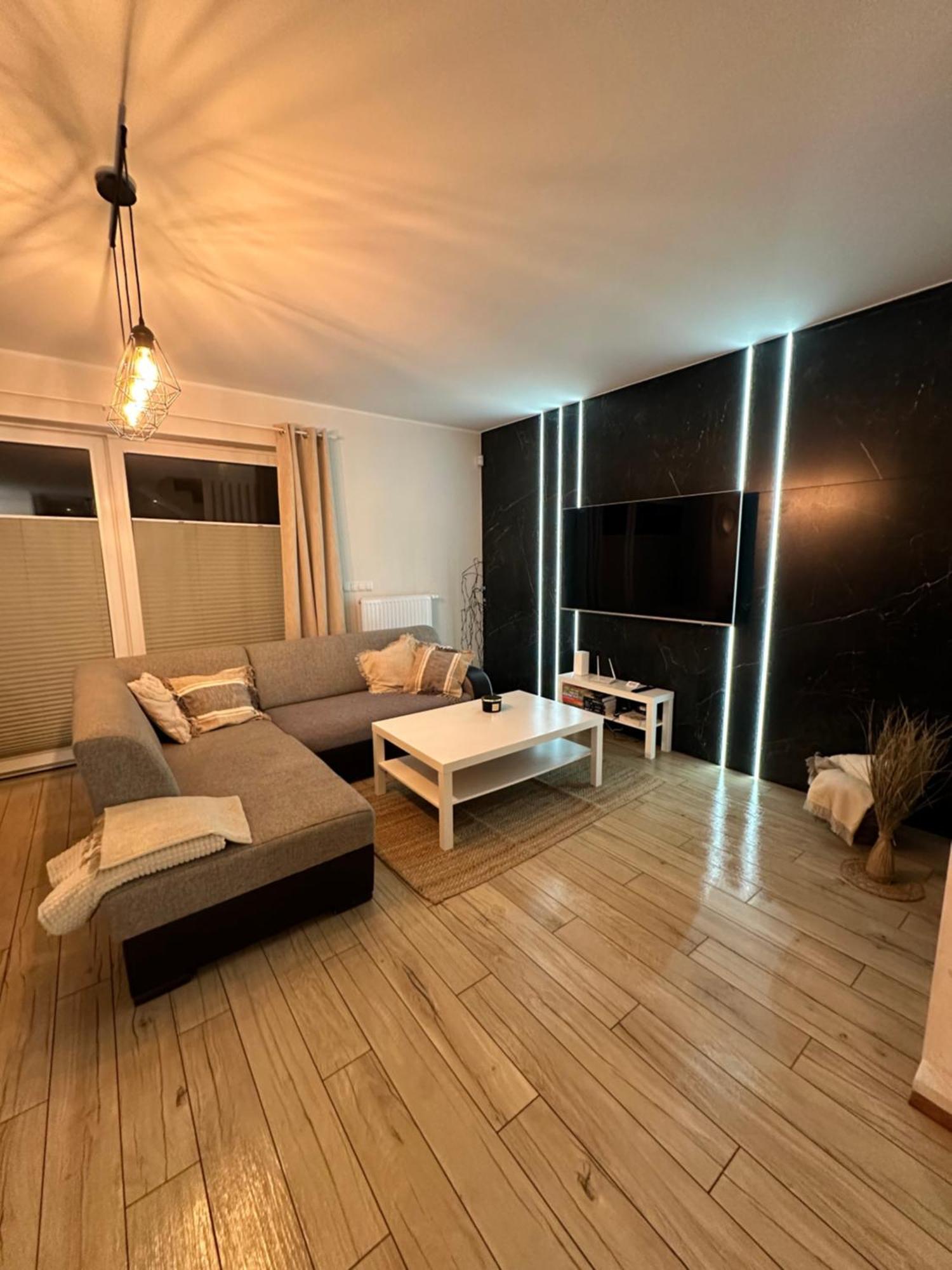 Domowy Zakatek Villa Tuchom Ngoại thất bức ảnh