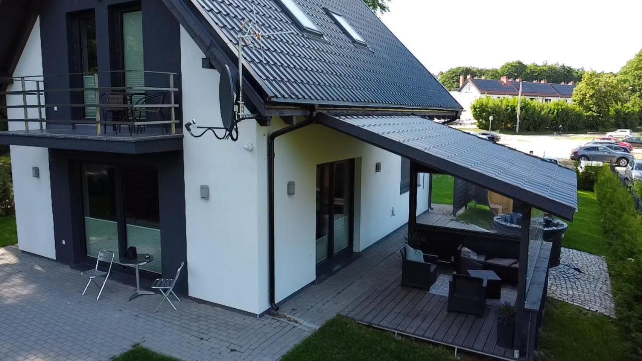 Domowy Zakatek Villa Tuchom Ngoại thất bức ảnh
